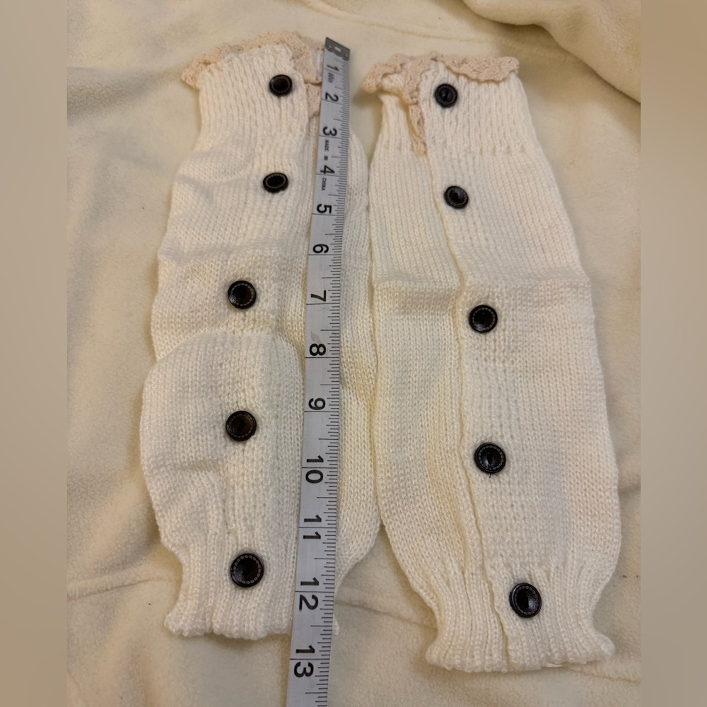 Legwarmers baby girl off white leg warmers knit with button accent lace trim NIP